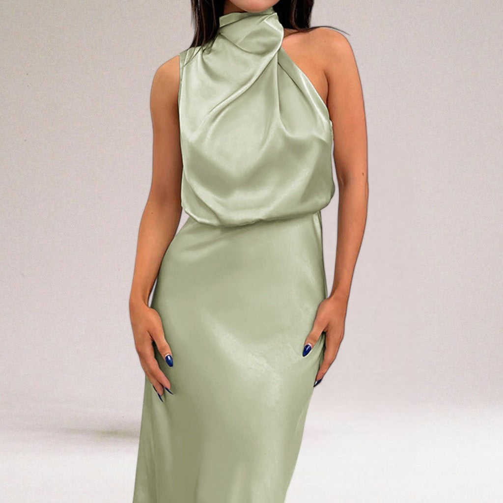 Flavia | Vestido Halter de Cetim Glamouroso