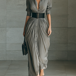 Cornelia – Vestido Comprido com Pregas e Gola de Lapela