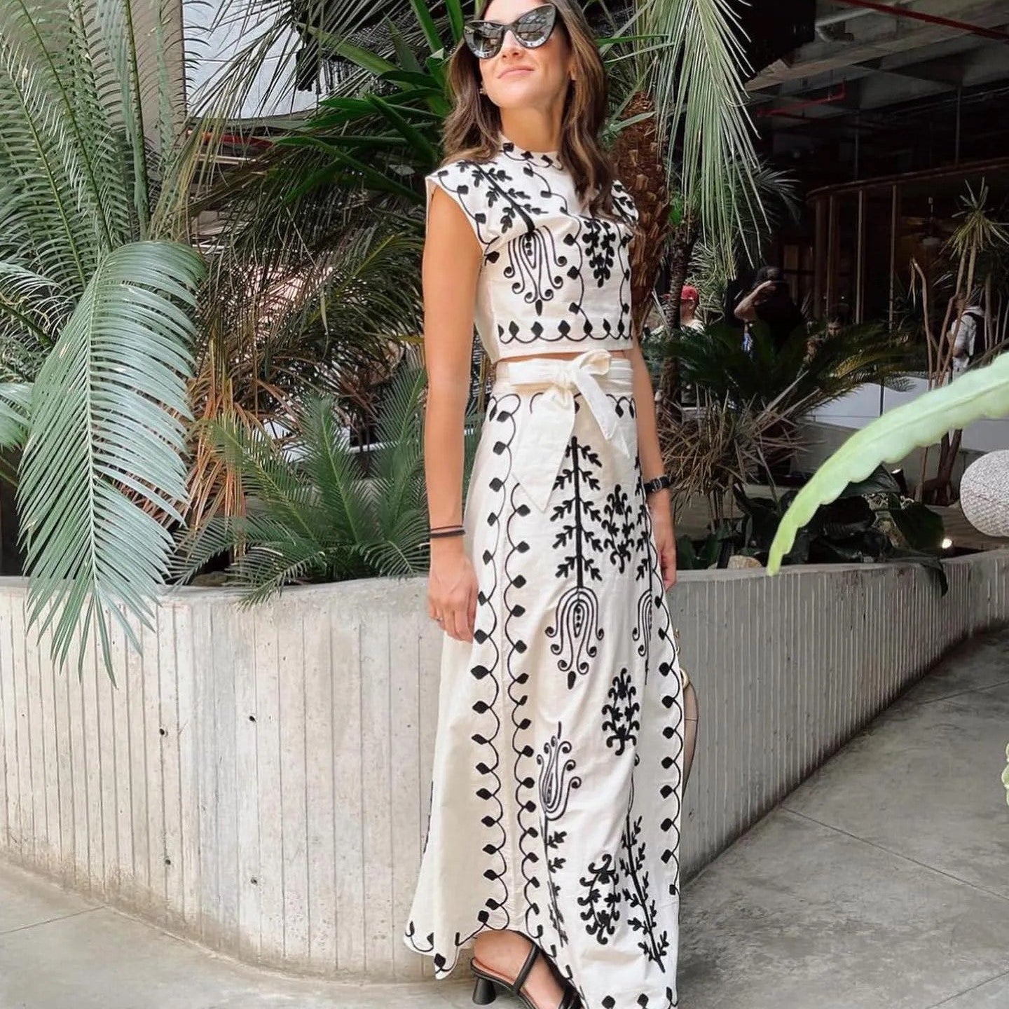 Camilla - Conjunto de blusa e saia estampada