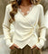 Katia — Camisola com decote em V e detalhes em renda
