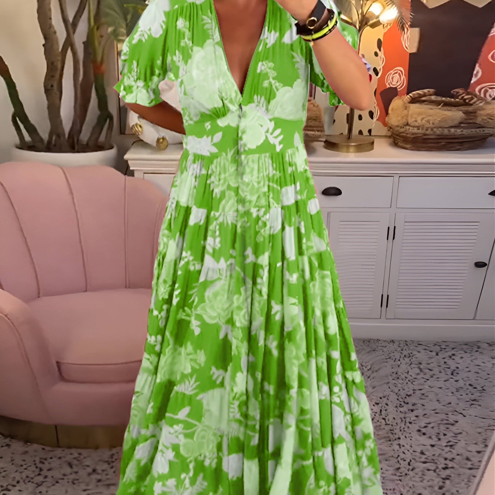 Carine | Vestido com bolso e decote em V com estampa floral