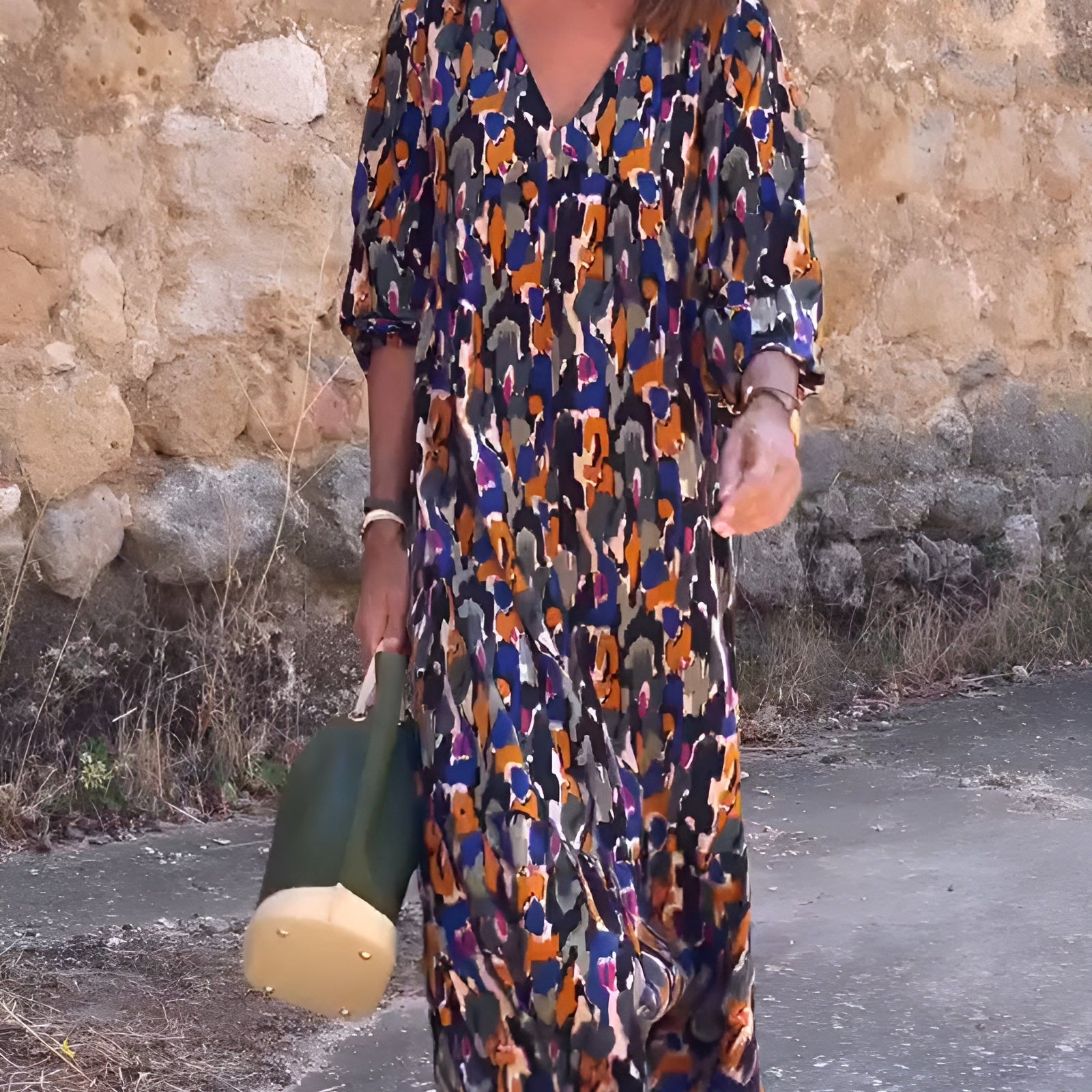 Nathalie | Vestido com decote em V e estampa retro