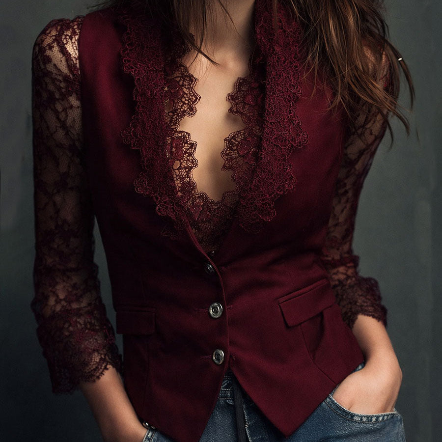 Claudia · Blazer de Mulher Preto com Renda