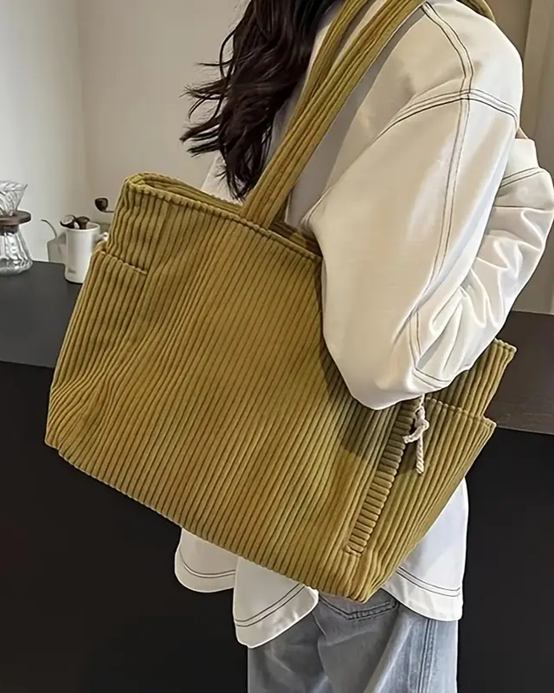 Tilda — Mala tote canelada com detalhe de cordão