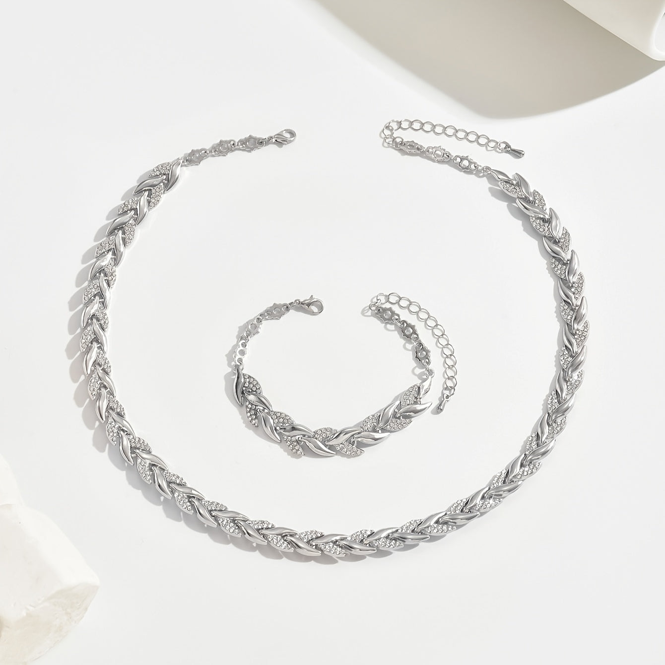 Vestiri® — Conjunto de Colar e Pulseira em Forma de Cauda de Peixe
