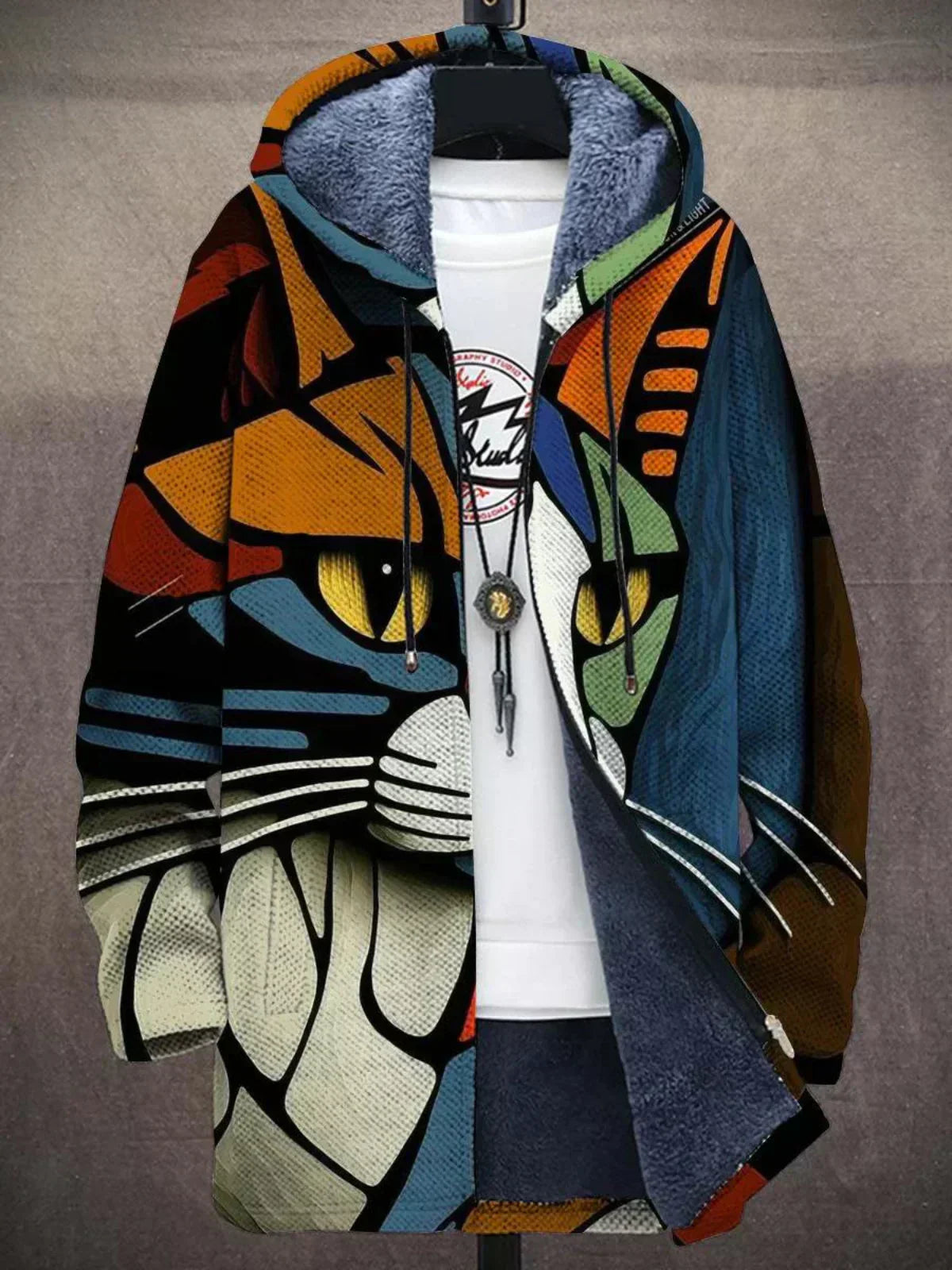 Delia – Cardigan Artístico com Capuz