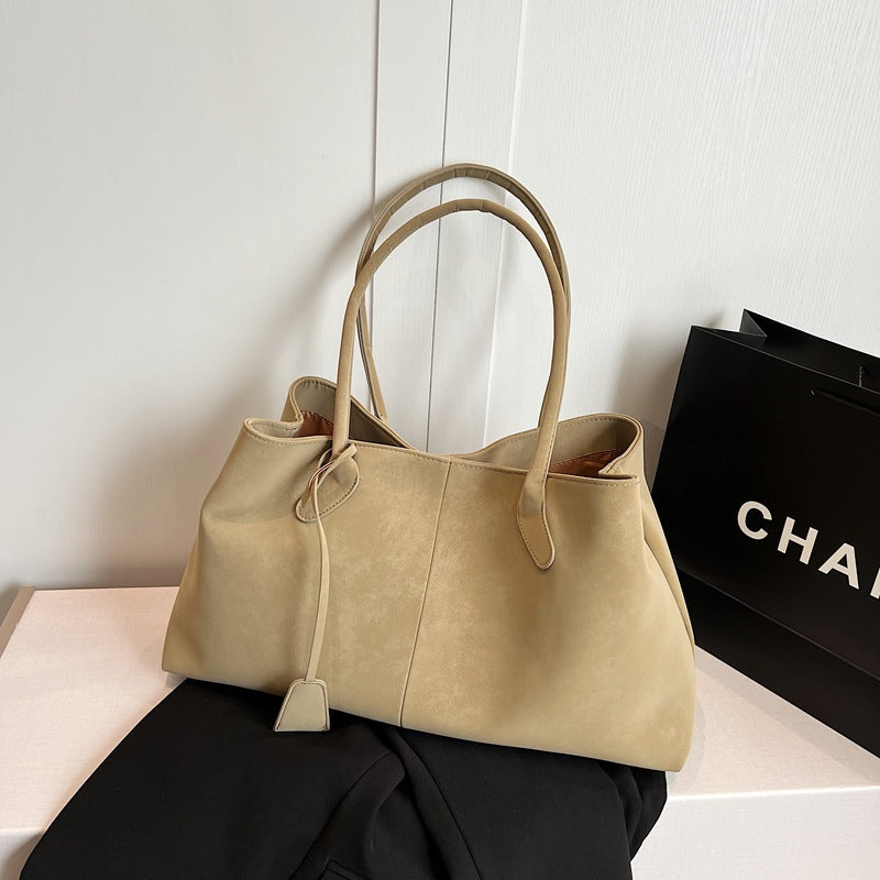 Vittoria Eleganza — Mala Maxi