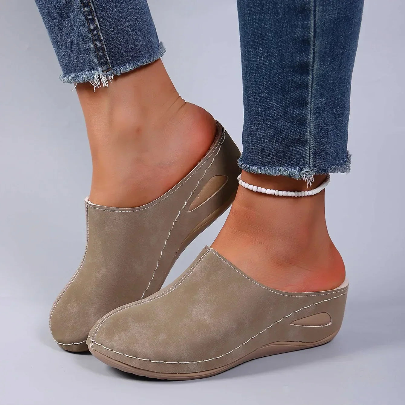 Daniela - Pantufas Ortopédicas com Conforto Diário e Estilo Atemporal