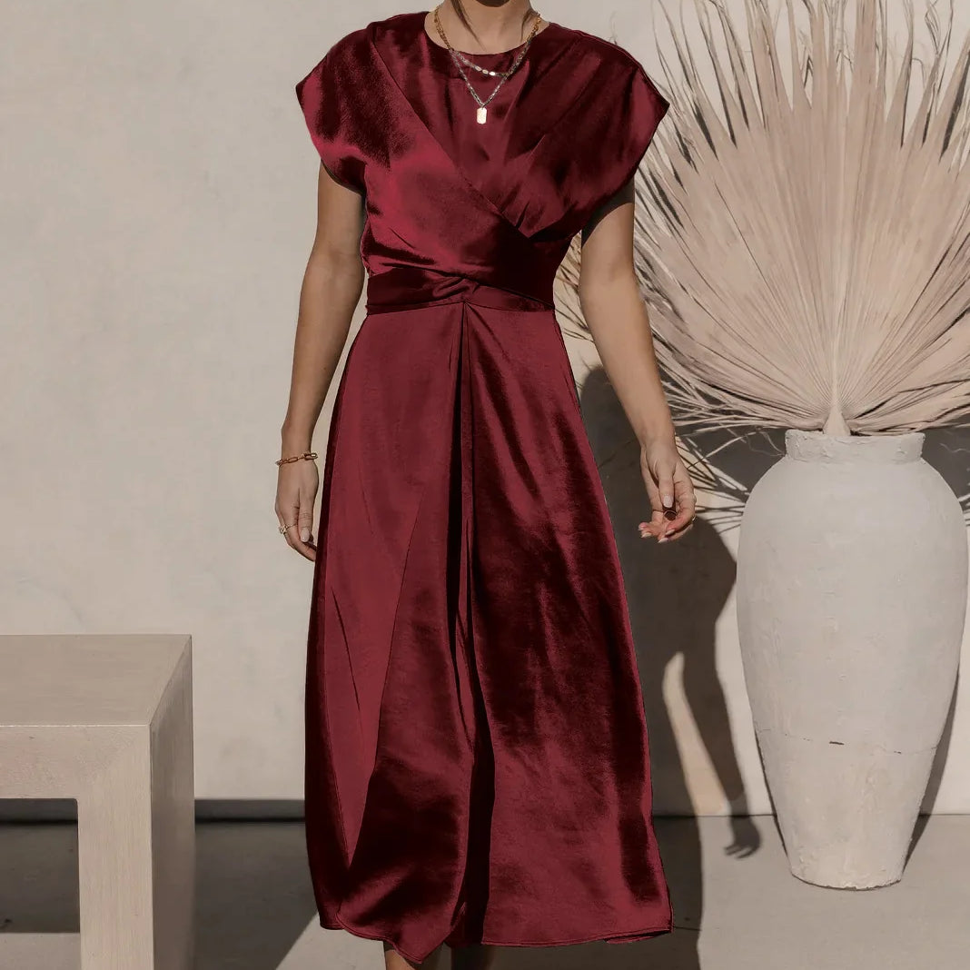 Kyra™ | Vestido de cetim elegante