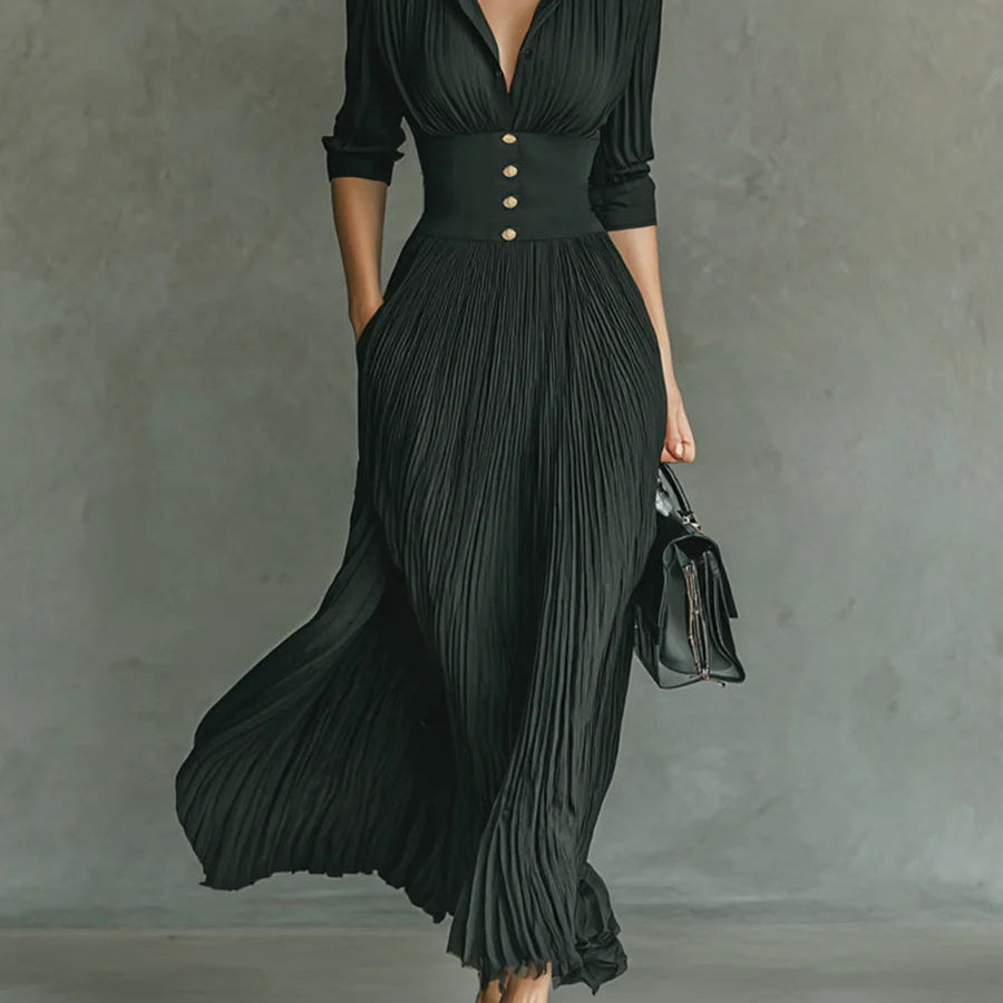 Claudia – Vestido Comprido Plissado com Lapela e Cinto