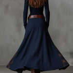 Aurelia – Vestido Comprido com Efeito Camurça, Painéis em Xadrez e Cinto