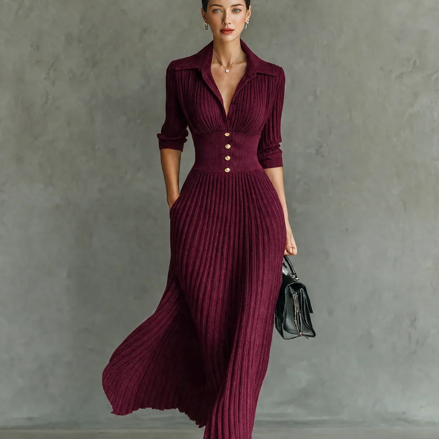 Claudia – Vestido Comprido Plissado com Lapela e Cinto