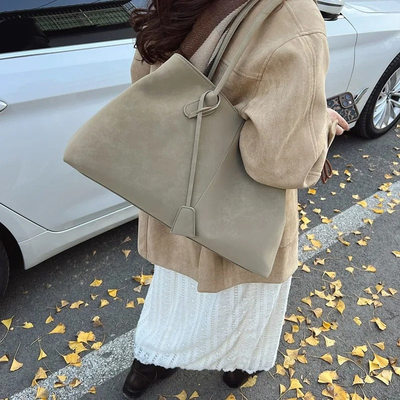 Vittoria Eleganza — Mala Maxi